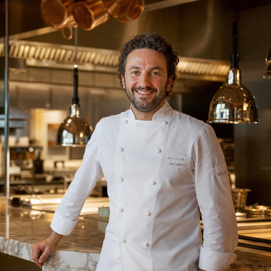 Chef al lavoro durante un servizio a domicilio